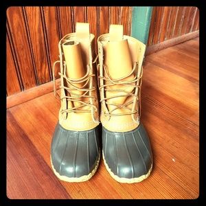 NWOT L.L. Bean Boots (size 7)